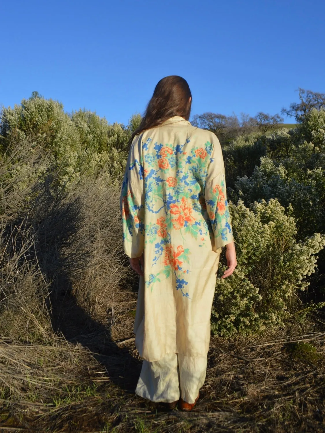 1920s Vibrant Pongee Silk Tie Waist Robe
