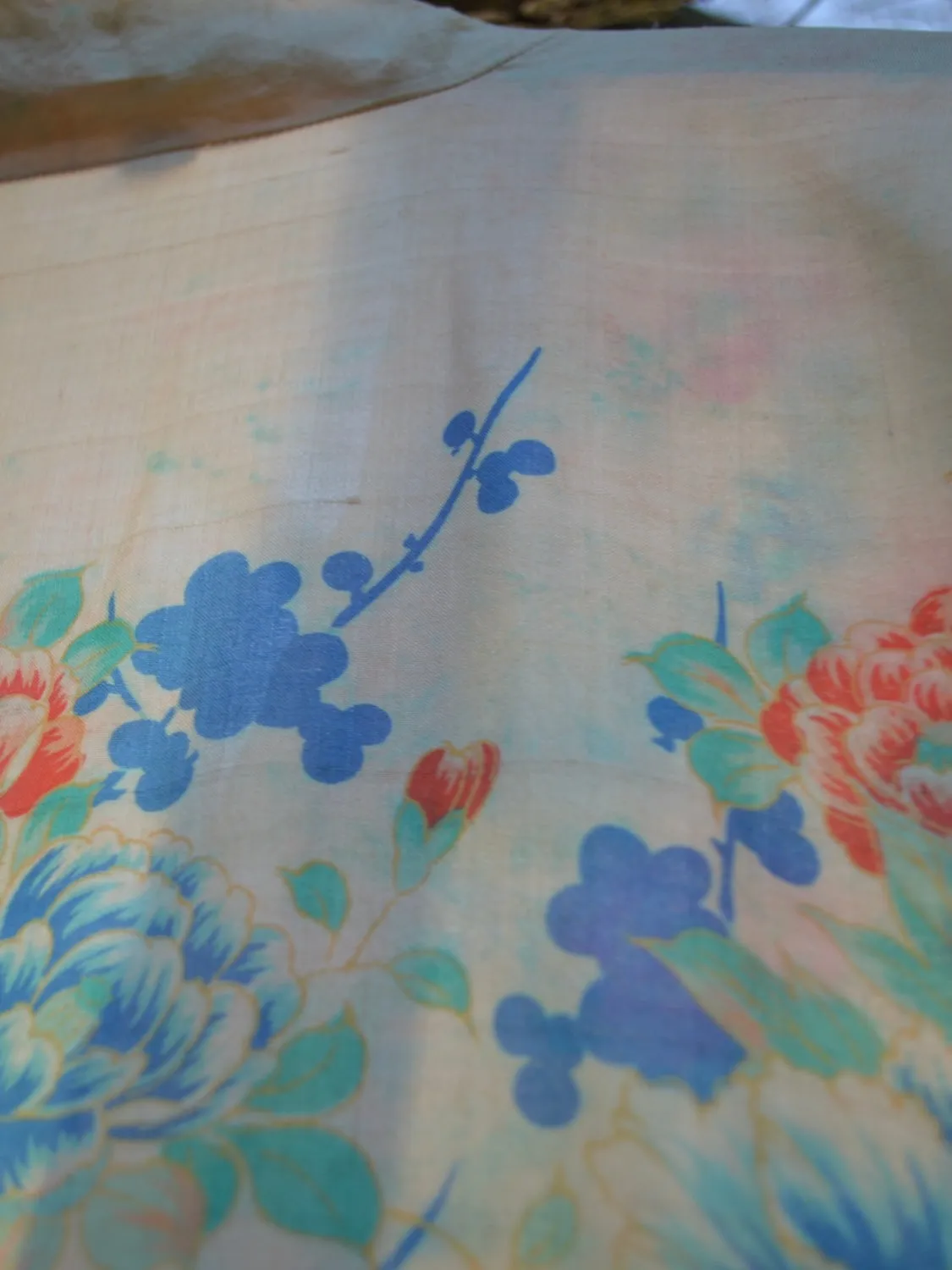 1920s Vibrant Pongee Silk Tie Waist Robe