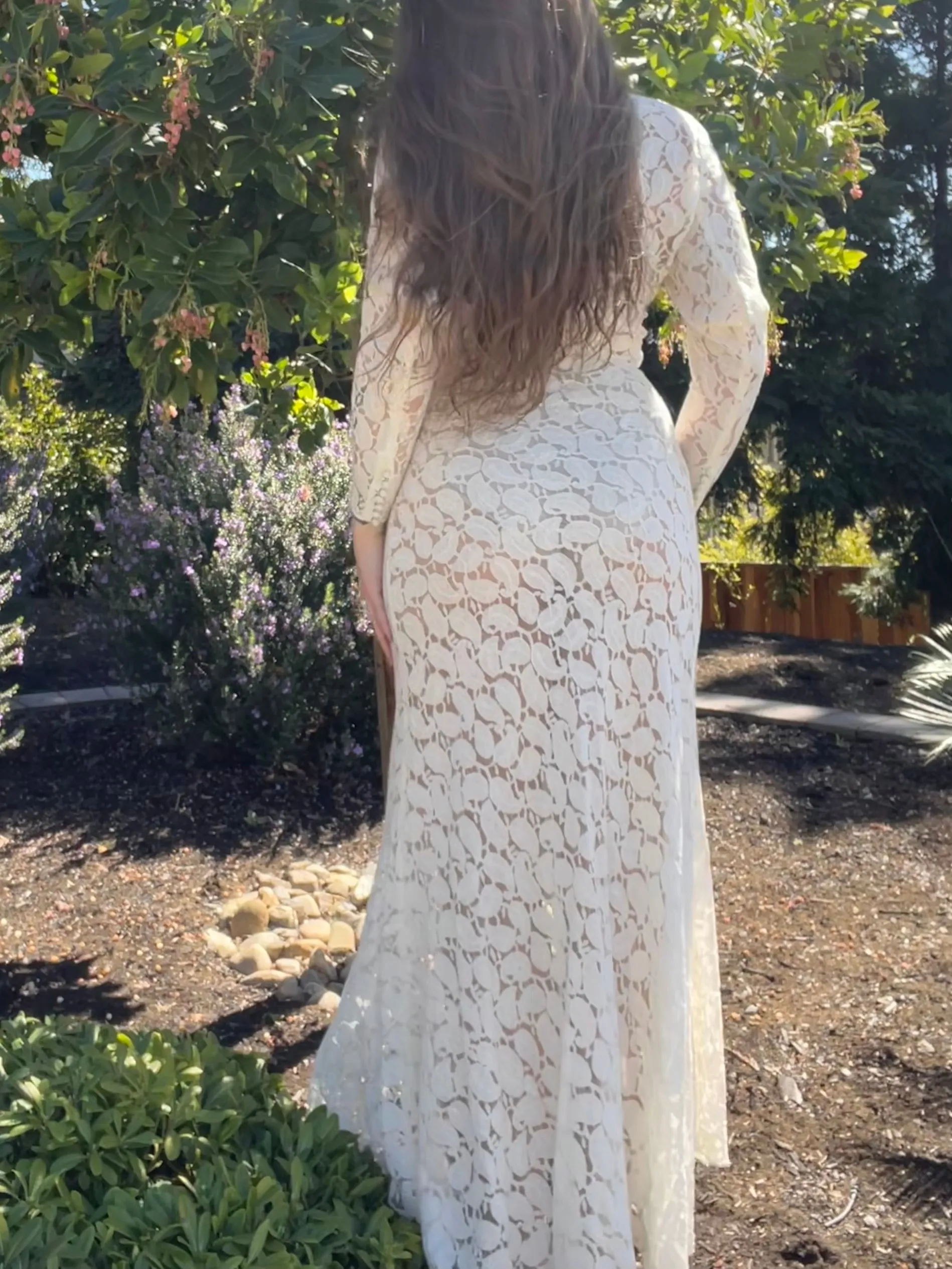 1930s Eggshell Lace Long Sleeve Gown