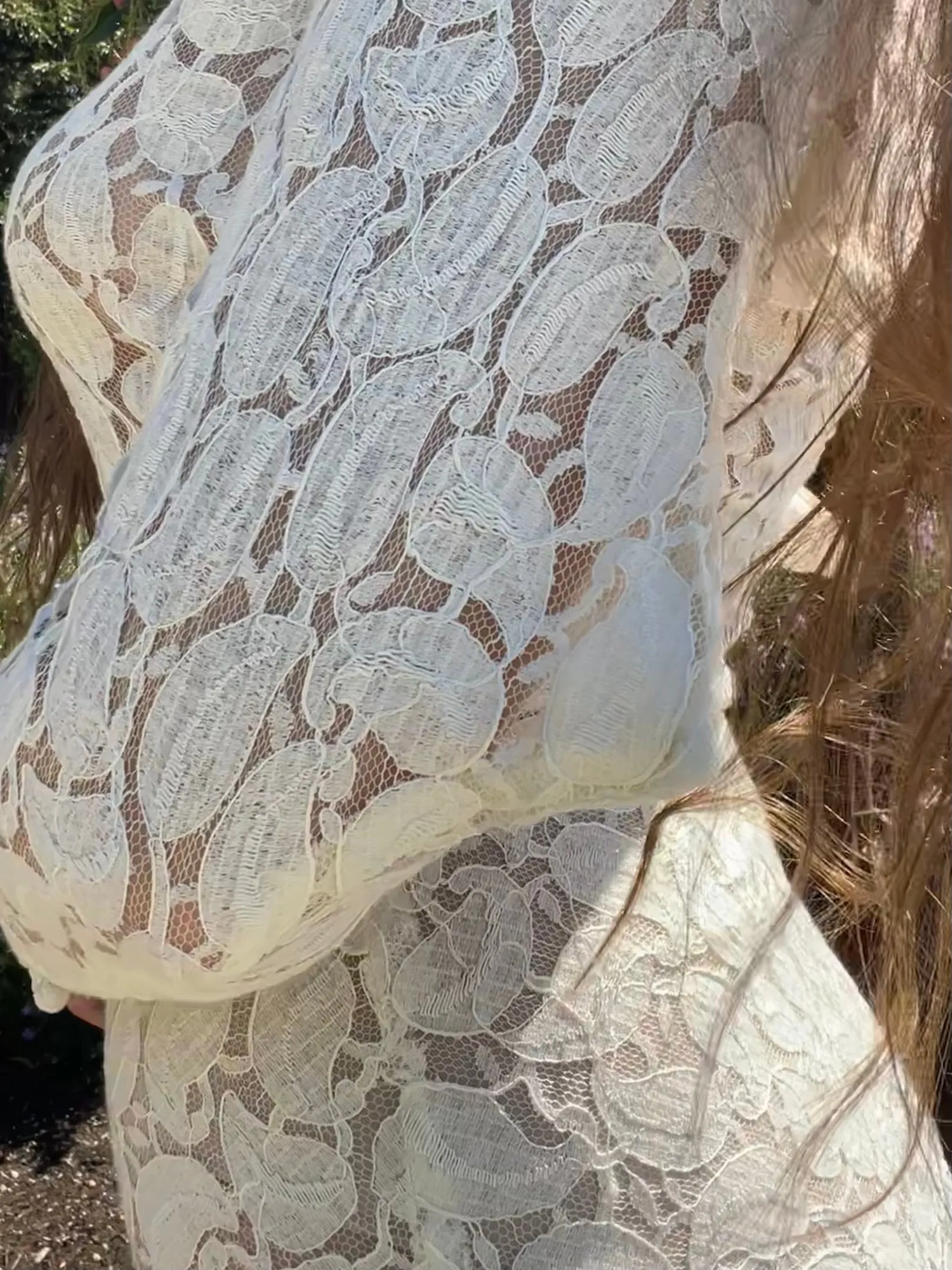 1930s Eggshell Lace Long Sleeve Gown