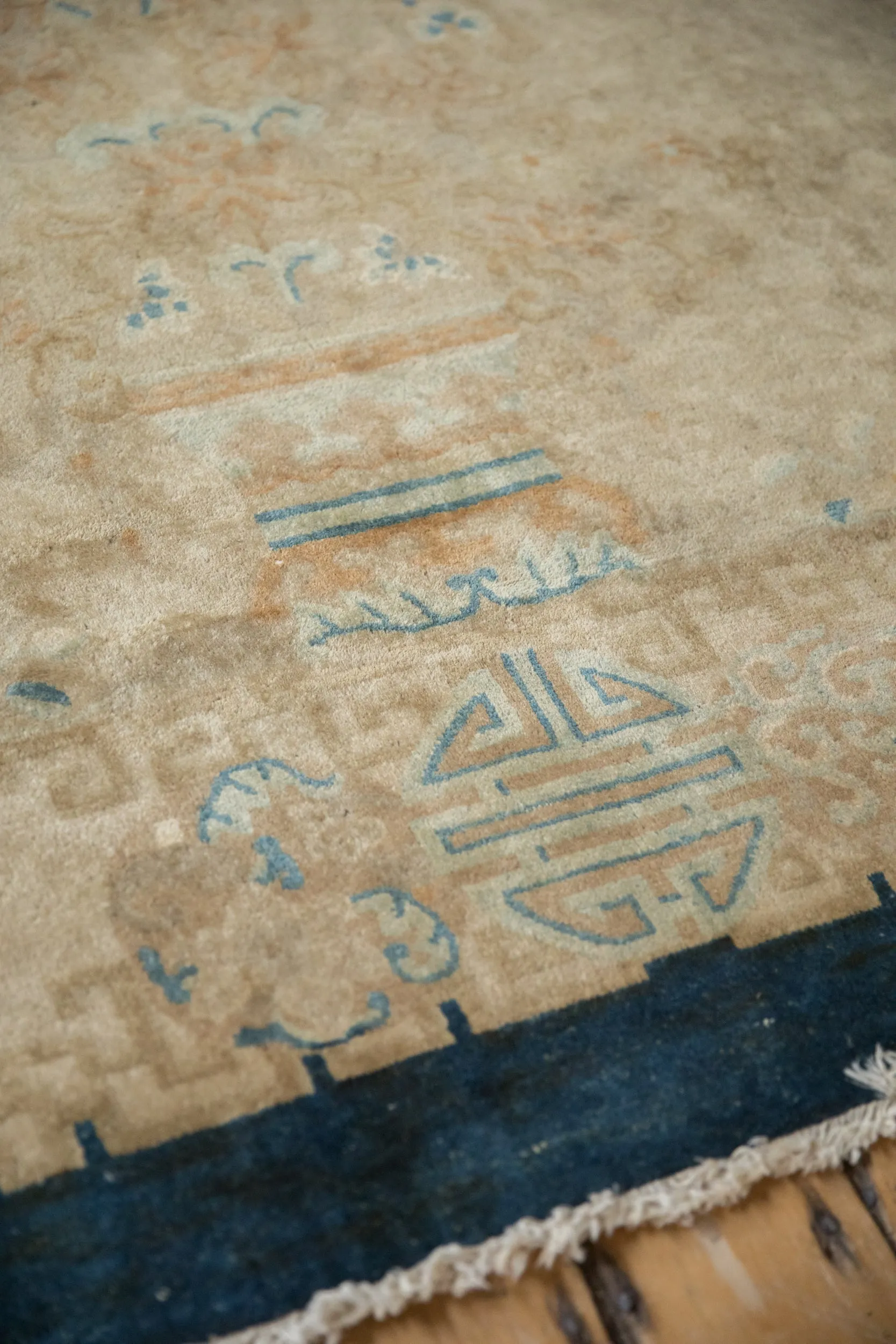8x9.5 Antique Art Deco Carpet