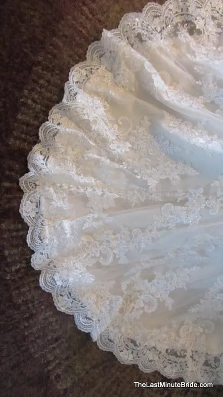 Allure Bridals 8917