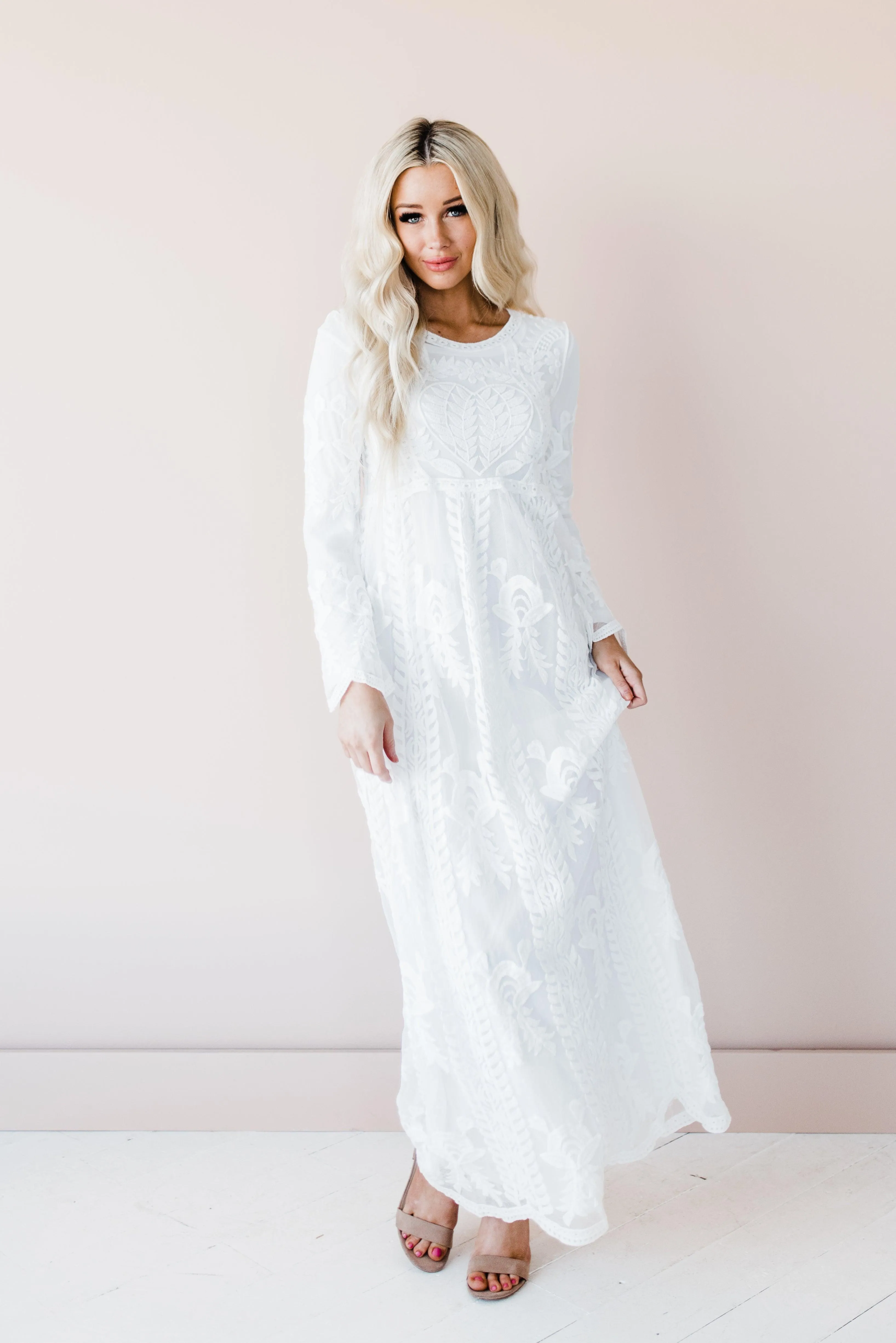 Ally Dress in White