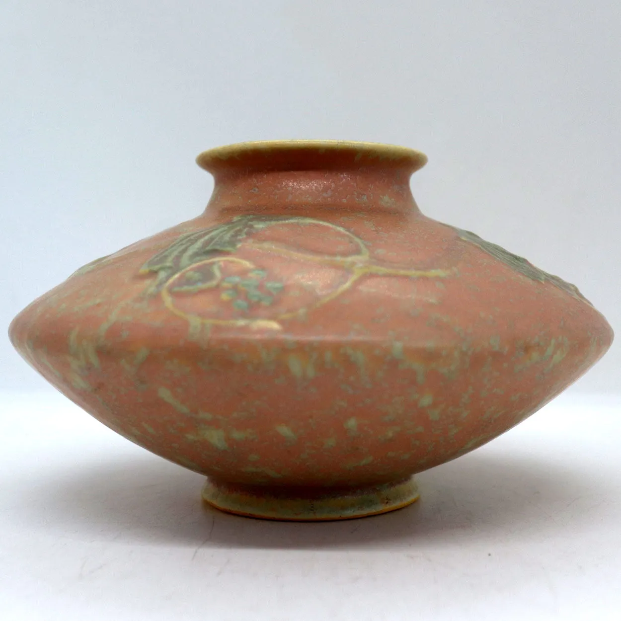 American Roseville Pottery Cremona Pink Squat 351-4 Vase