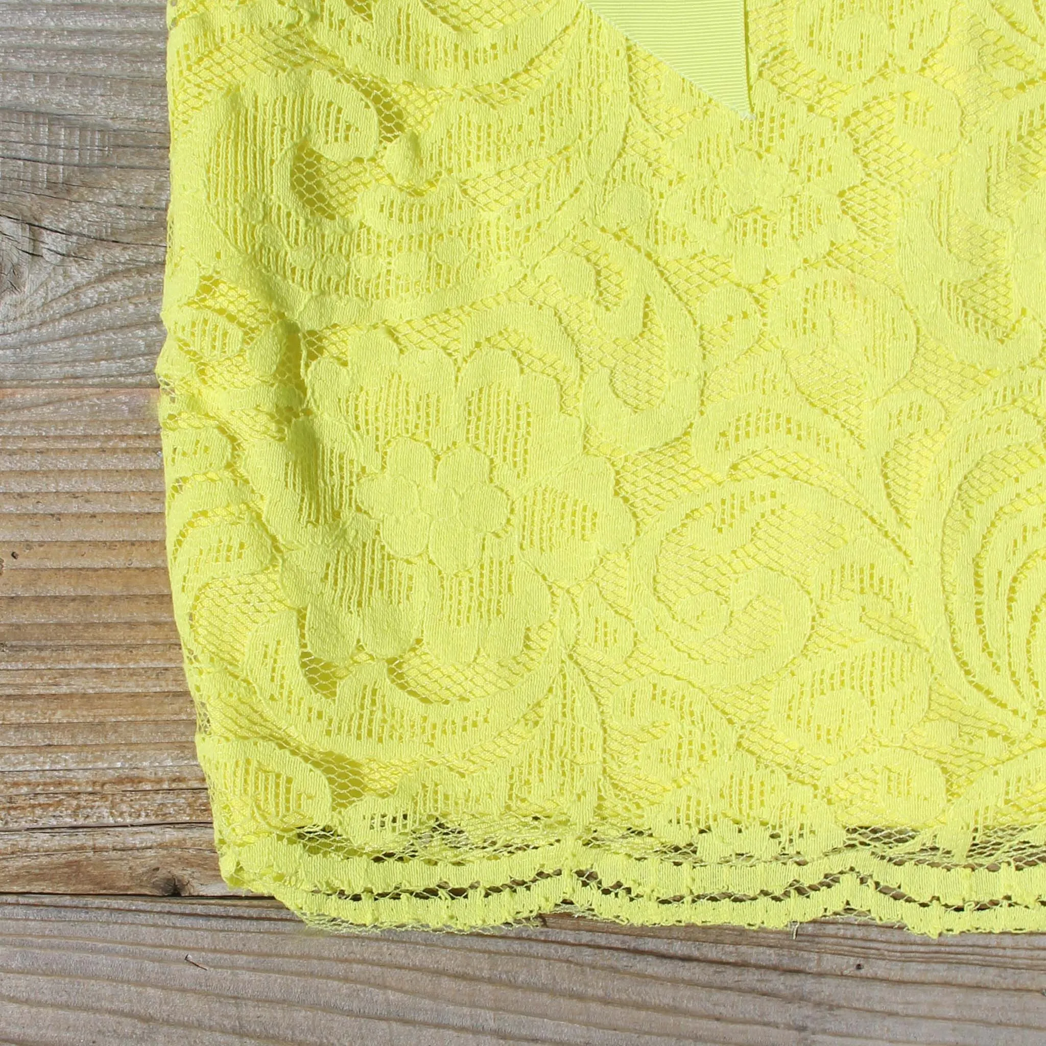 Arizona Lace Dress in Yellow