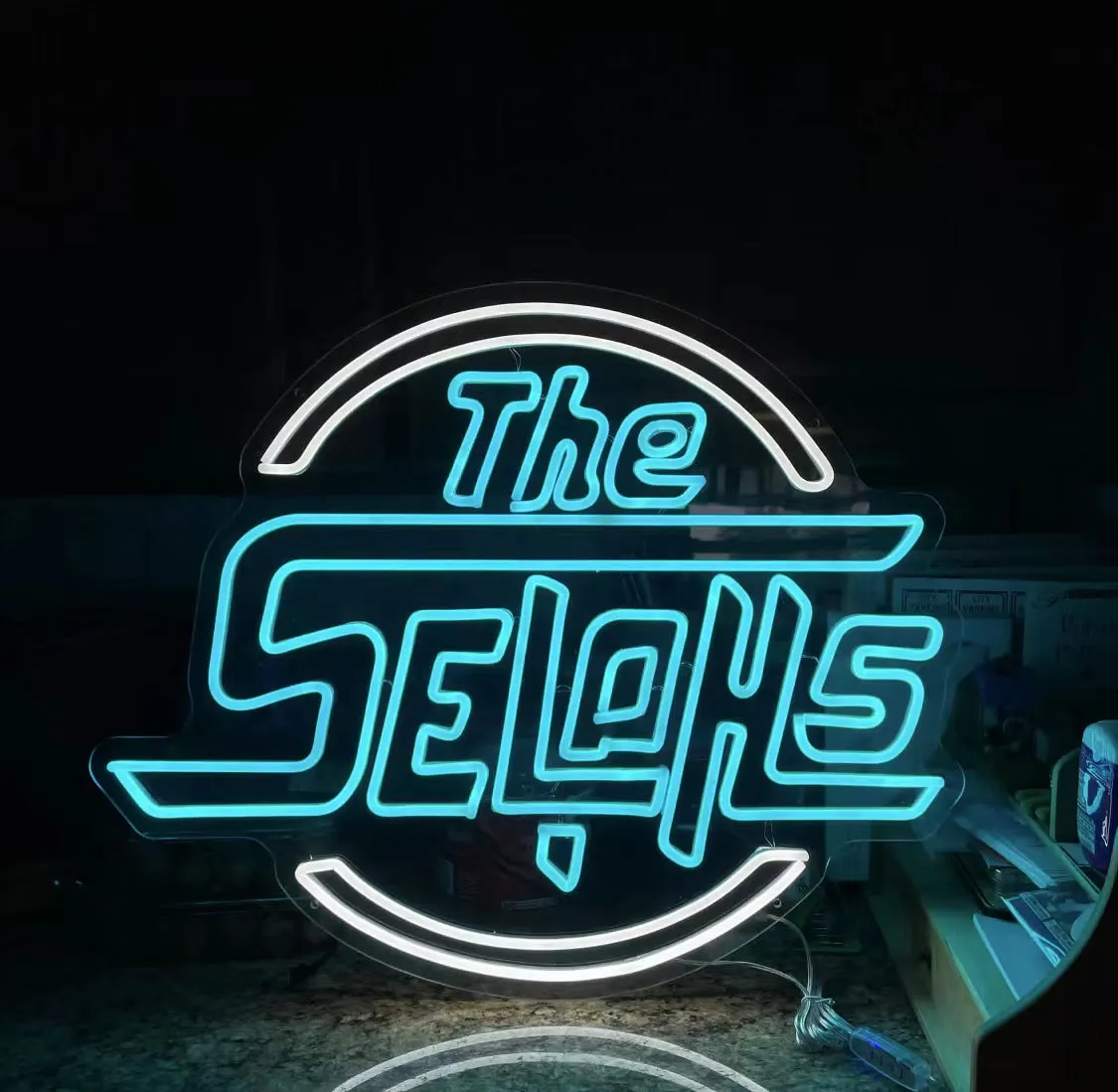 CUSTOM NEON SIGNS｜CREATE YOUR OWN DESIGN