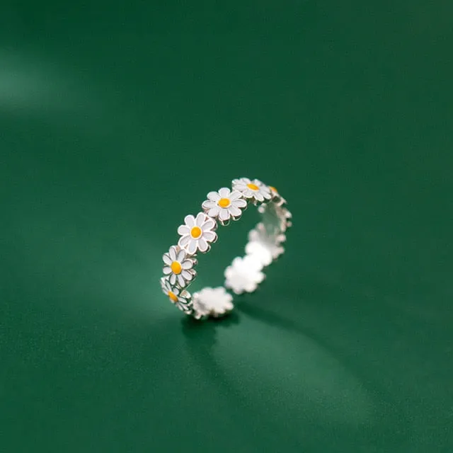 Daisies Ring