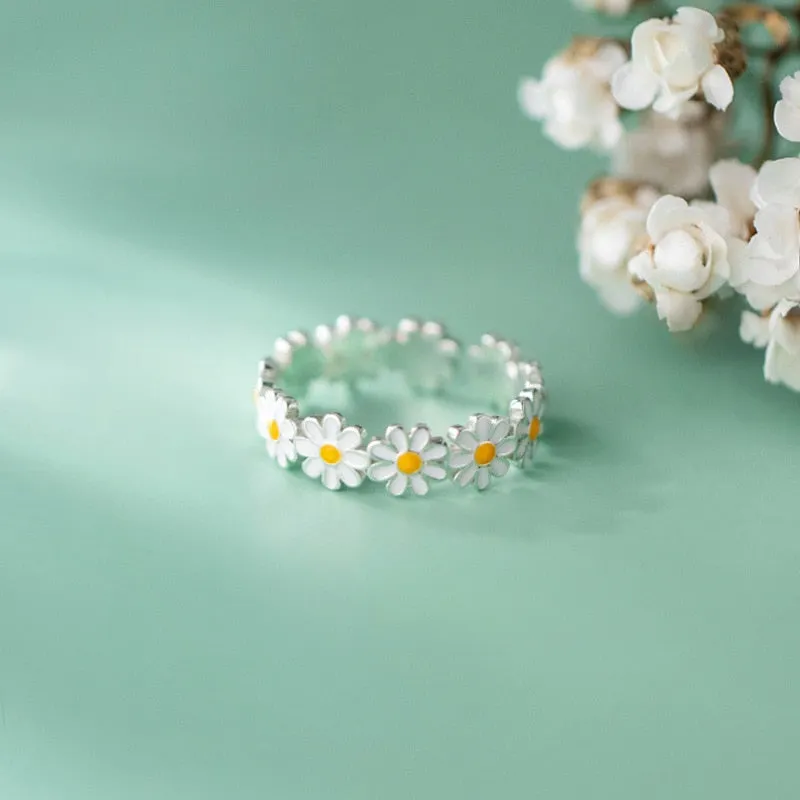 Daisies Ring