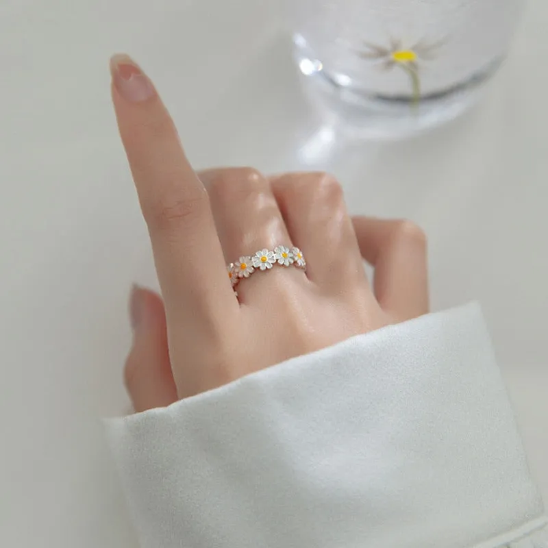 Daisies Ring