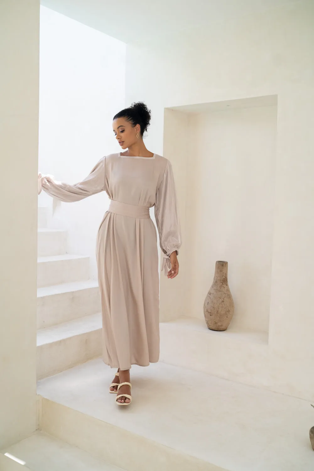 Diana abaya