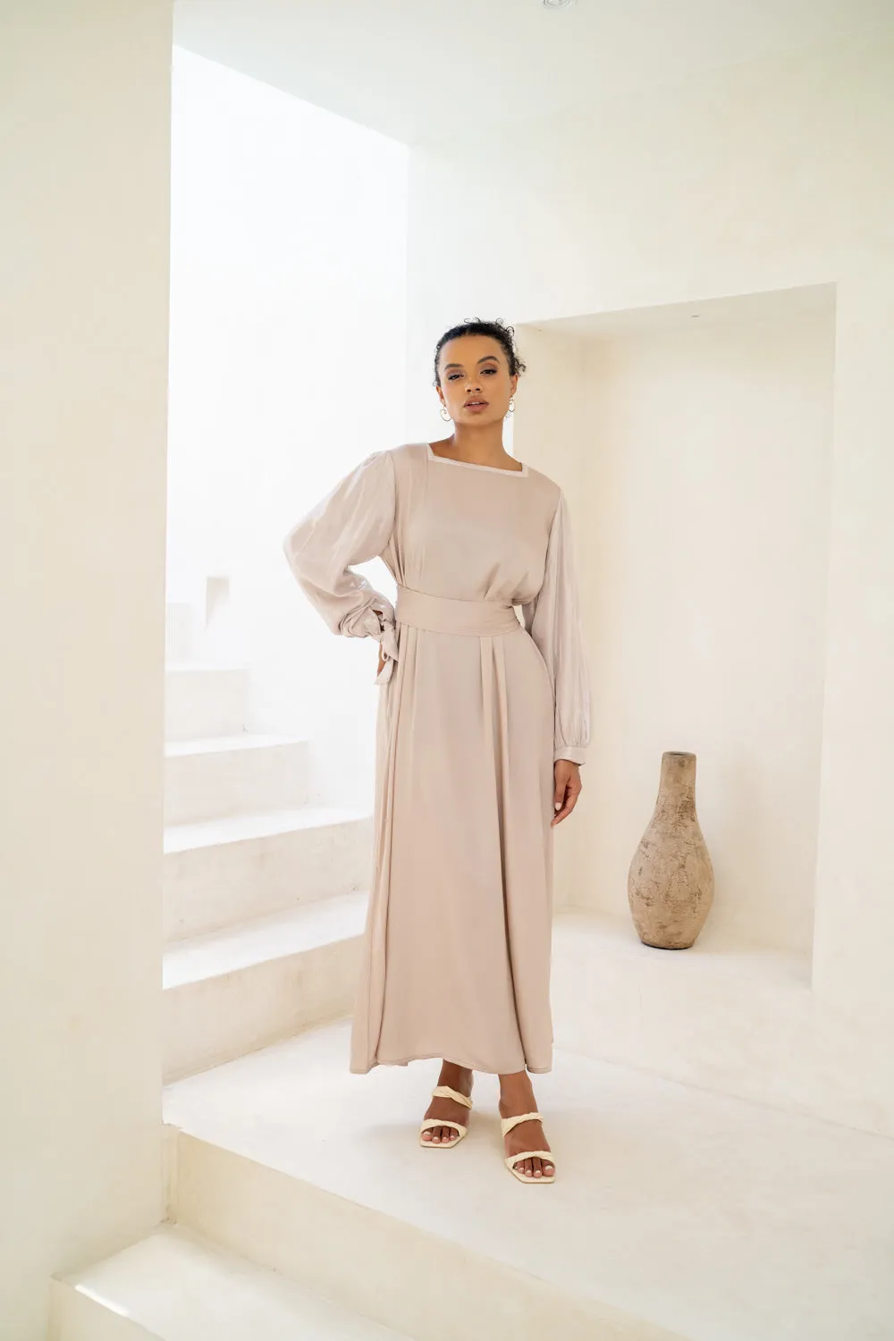 Diana abaya