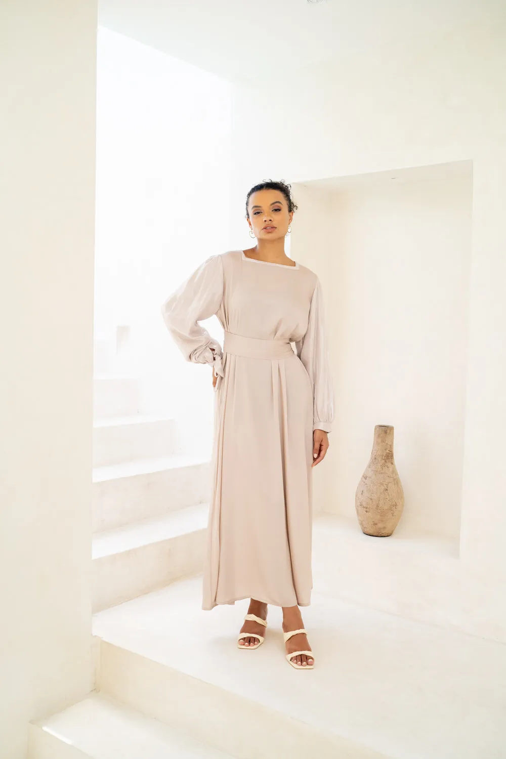 Diana abaya