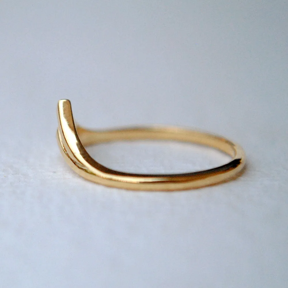 Minimalist Double Chevron Stackable V Ring