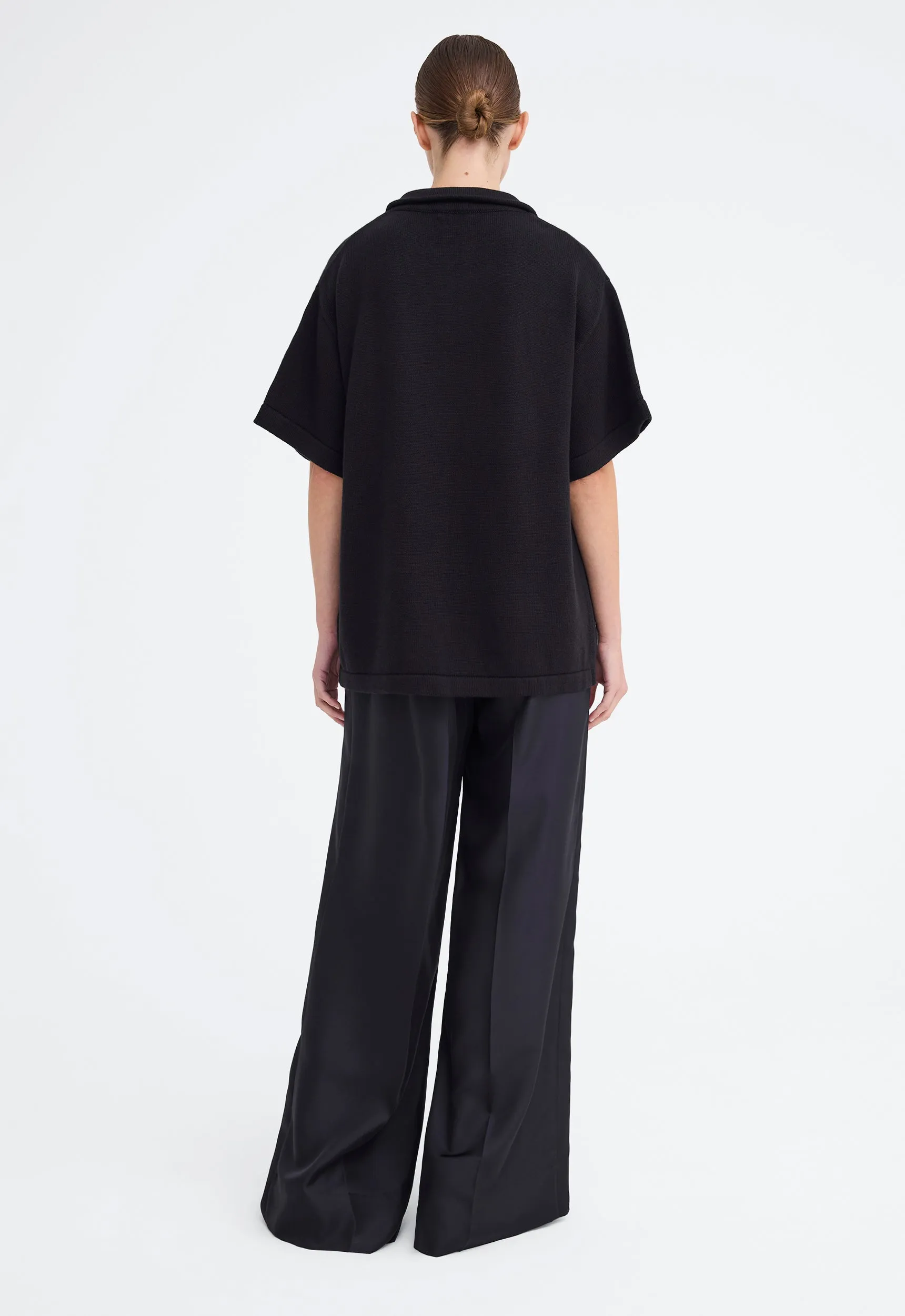 Prize Sweater - Black