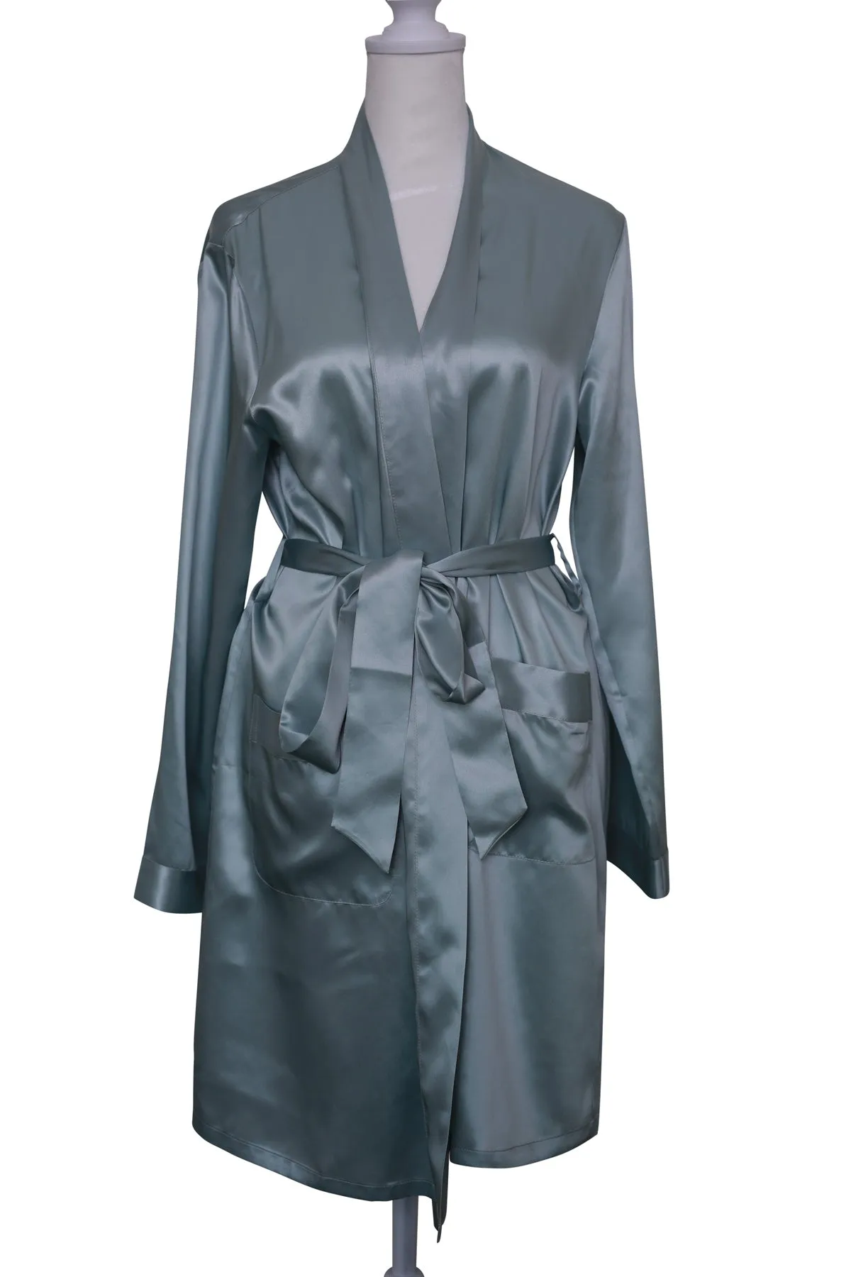 Short Robe