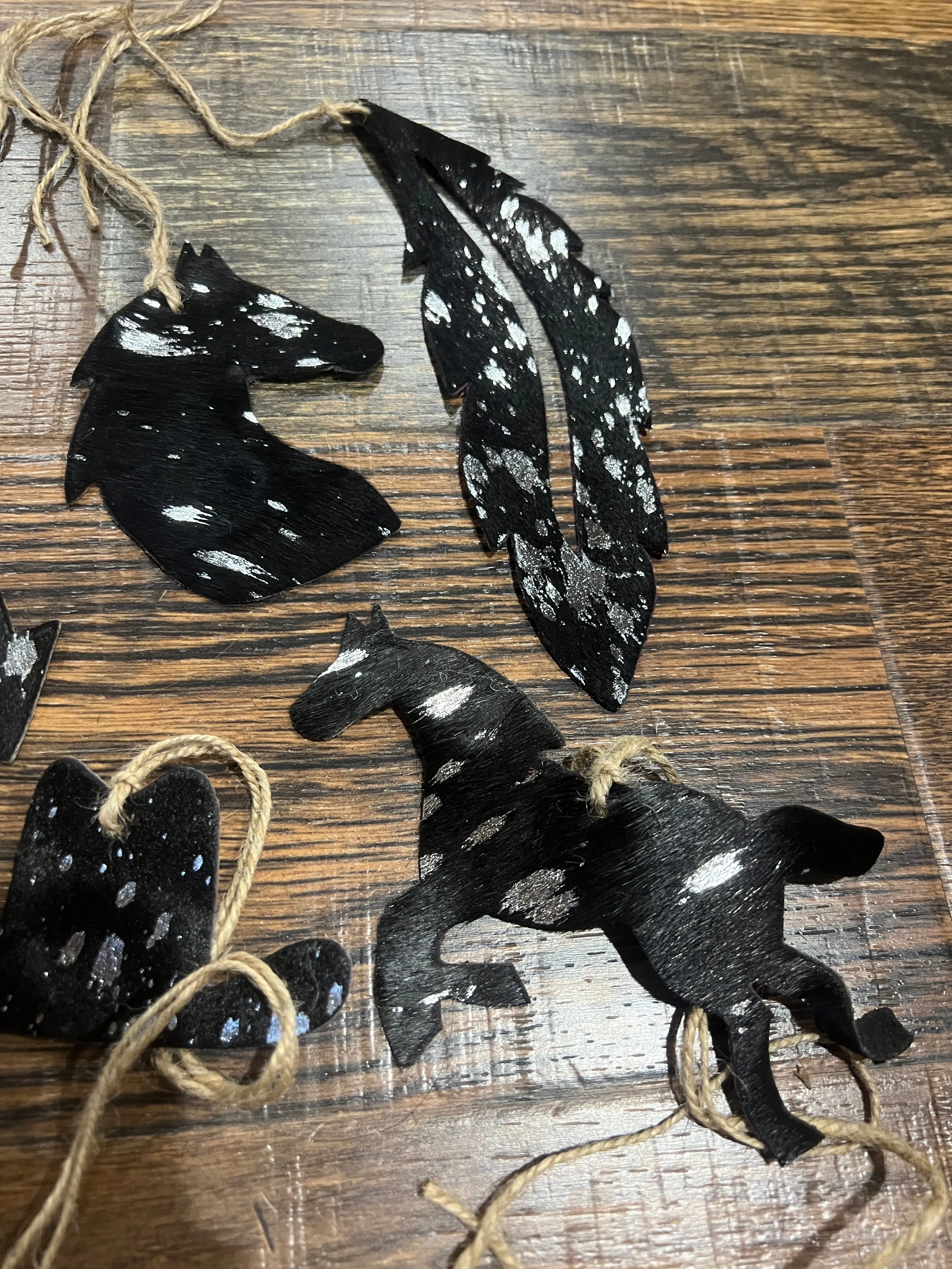 SILV􏰁ER/BLACK ACID WASH Leather Cowhide Christmas Ornaments