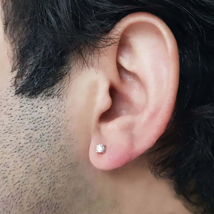 Simple Stud Earring for Men with 3.5mm Natural Round Diamond