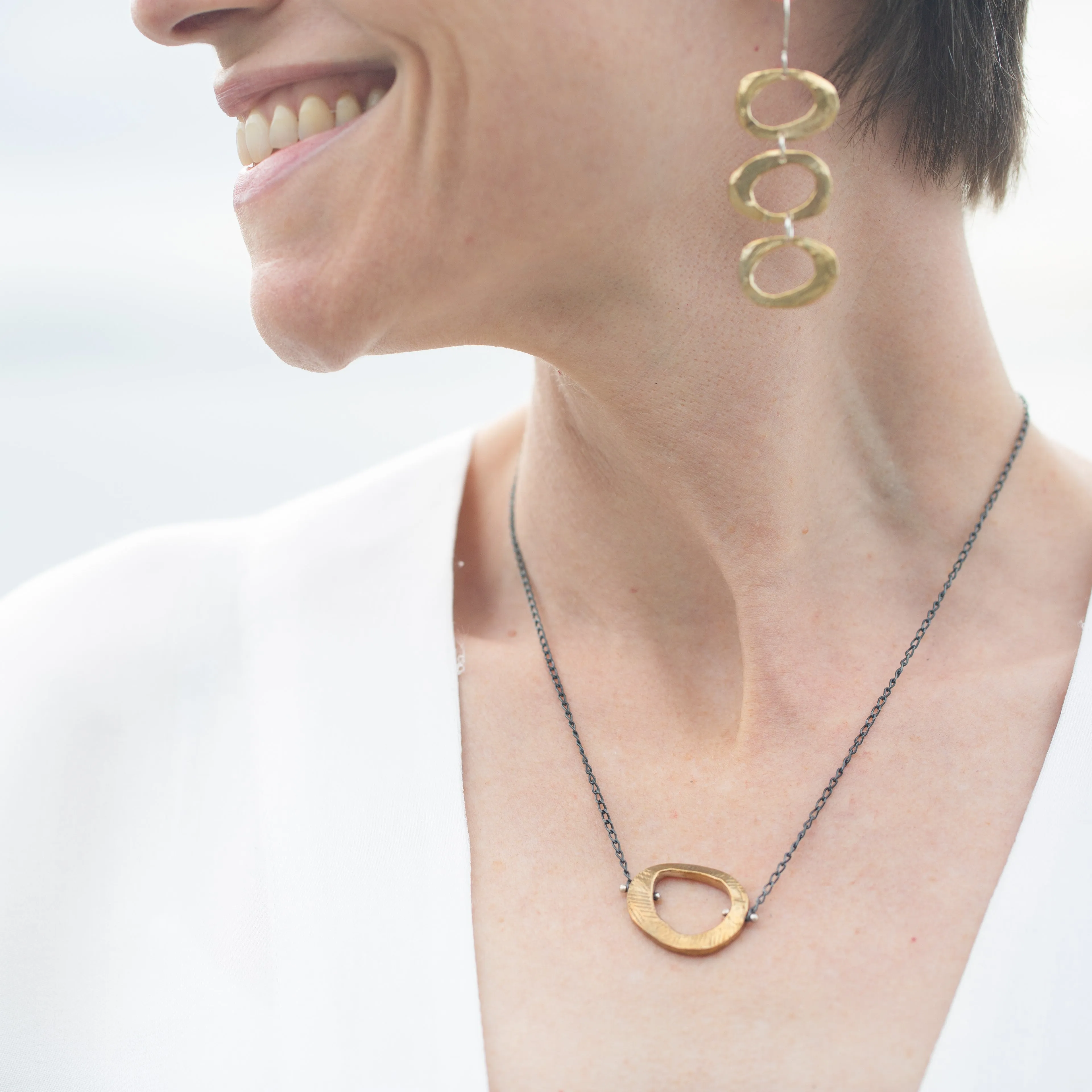 Skipping Stones Simple Necklace in Bronze