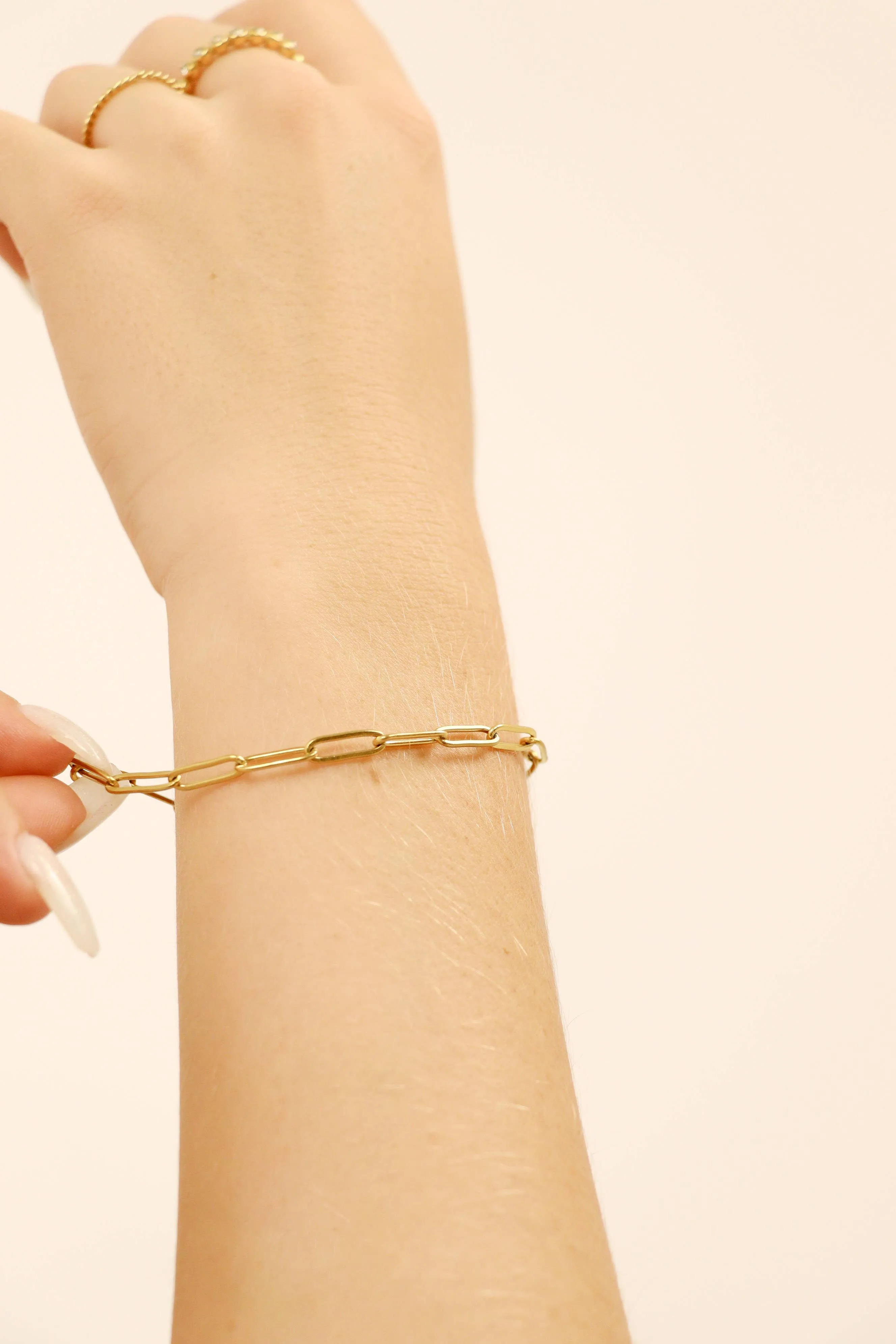 Stainless Steel Paperclip Chain Bracelet Gold / 7"