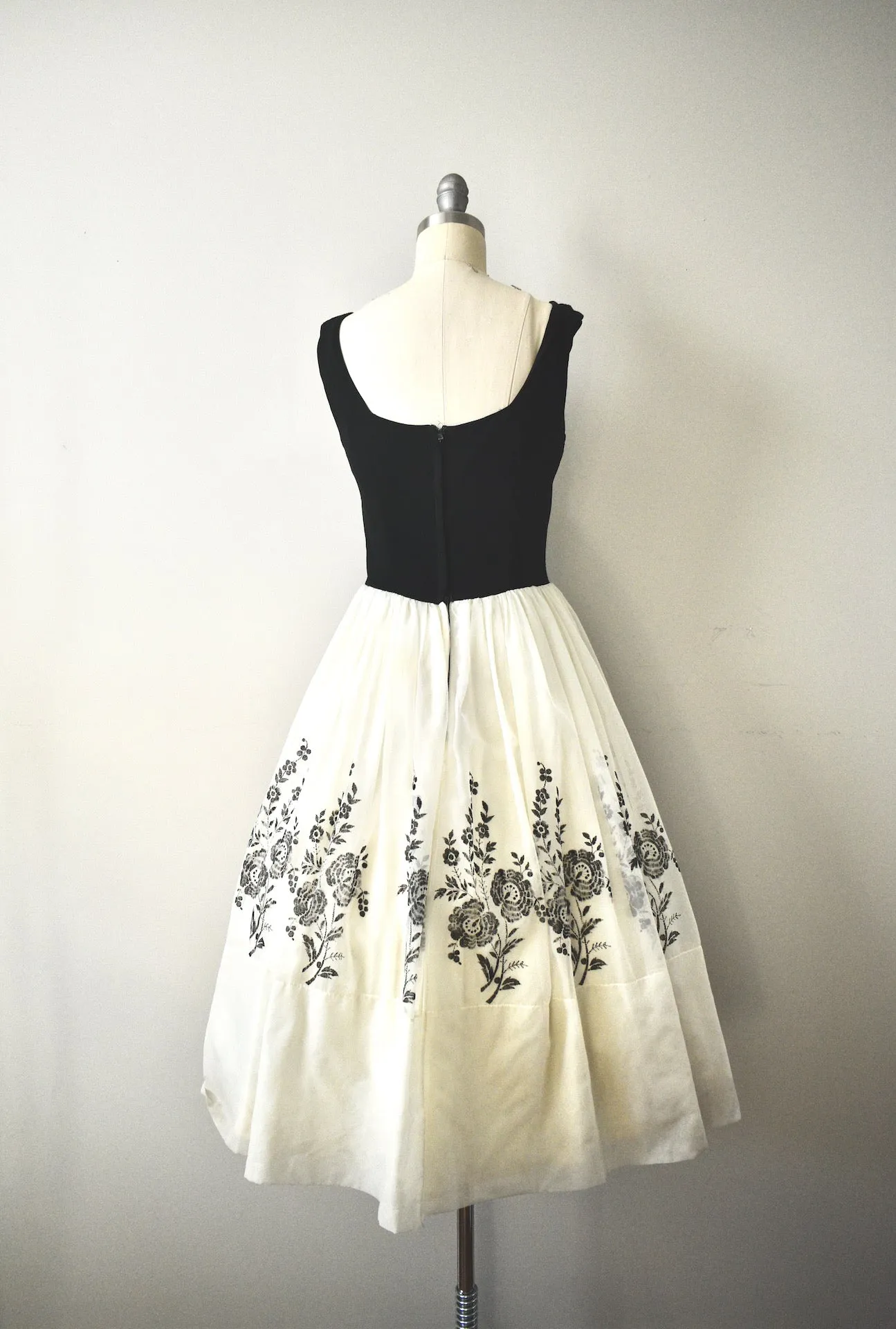 Vintage 1960s Kerrybrooke Tea Dress  From Sears and Roebuck Co