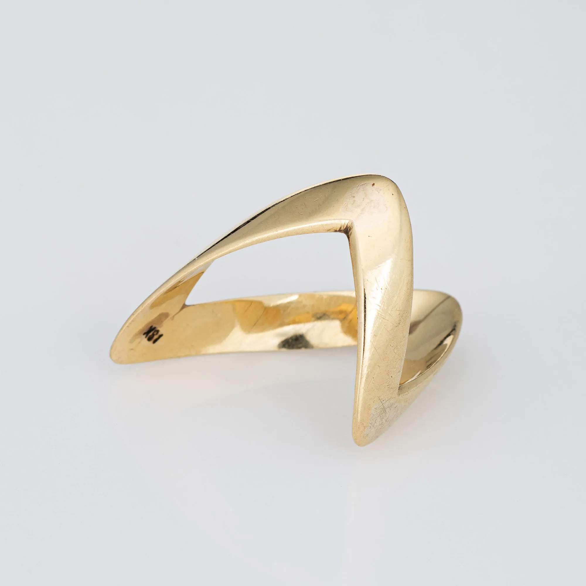 Vintage 80s V Shaped Ring 18k Yellow Gold Sz 5.5 Estate Fine Jewelry Band