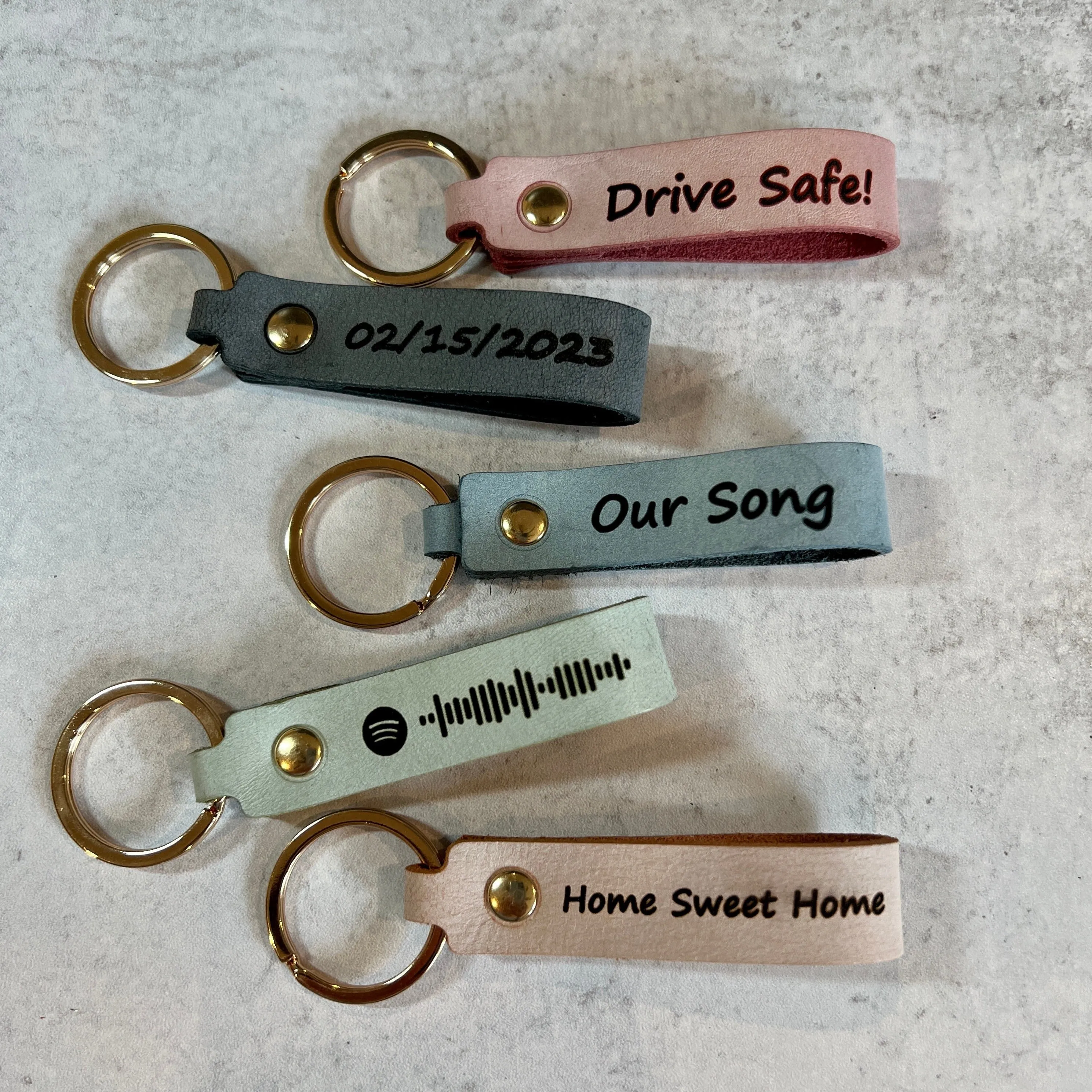 Wedding Favor, Bulk Customized Colorful Leather Key Chains