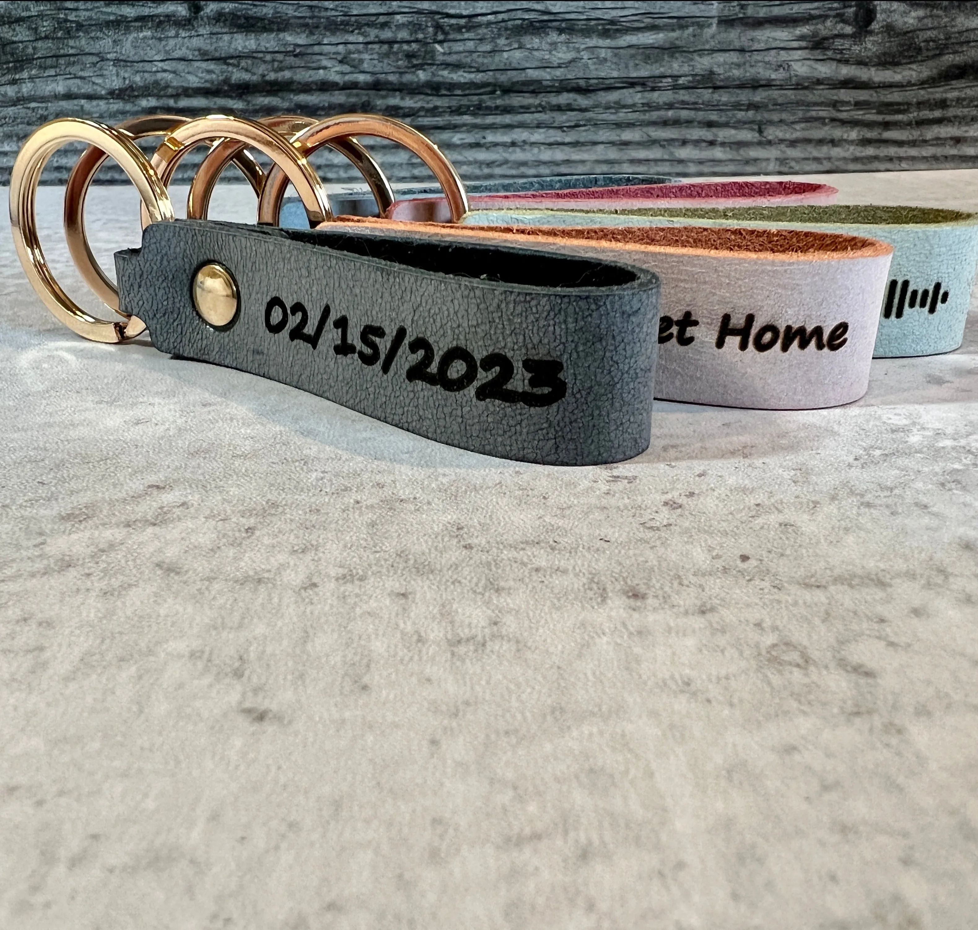 Wedding Favor, Bulk Customized Colorful Leather Key Chains