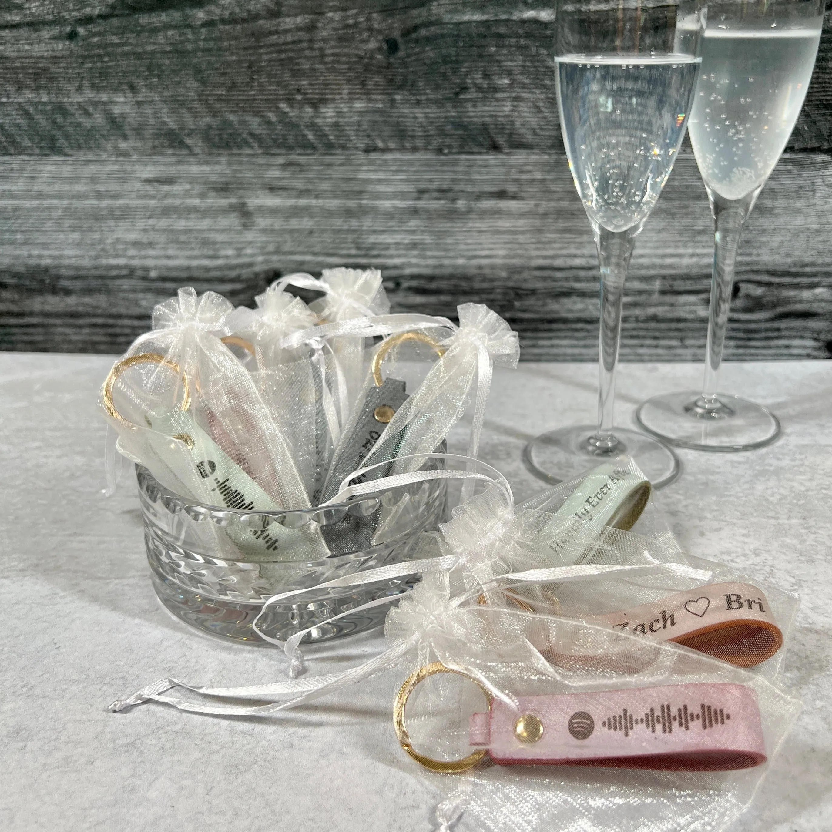 Wedding Favor, Bulk Customized Colorful Leather Key Chains