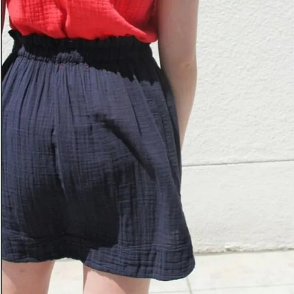 Xirena Sophie Cotton Gauze Pull On Mini Skirt Black Pockets Large Lightweight